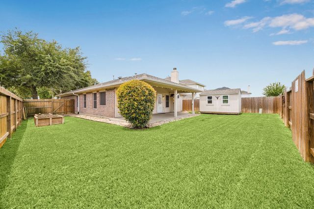 20502 Holly Barr Ln, Cypress, TX 77433