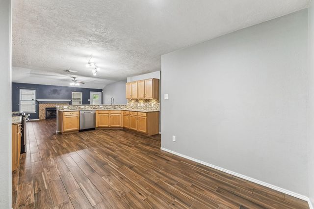 20502 Holly Barr Ln, Cypress, TX 77433