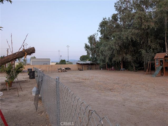 42961 Johnston Avenue, Hemet, CA 92544