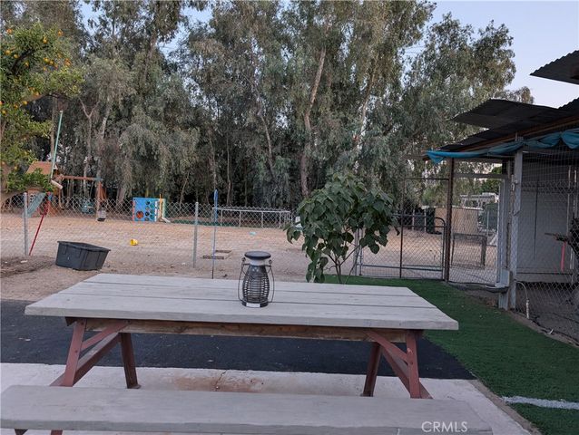 42961 Johnston Avenue, Hemet, CA 92544