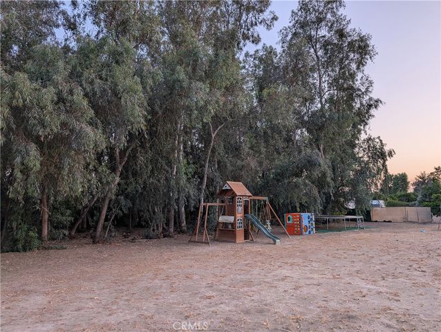 42961 Johnston Avenue, Hemet, CA 92544