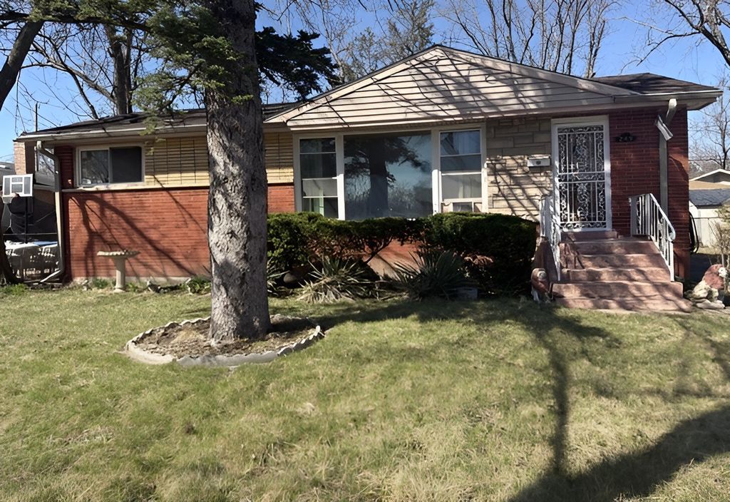 249 Eddy Street, Chicago Heights, IL 60411