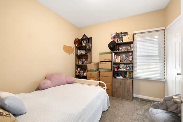 809 4th Ave NW, Minot, ND 58703