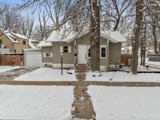 809 4th Ave NW, Minot, ND 58703