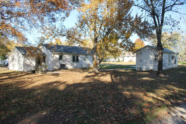 840 E Dorris Avenue, Mountain Grove, MO 65711