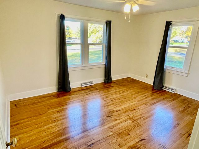 840 E Dorris Avenue, Mountain Grove, MO 65711