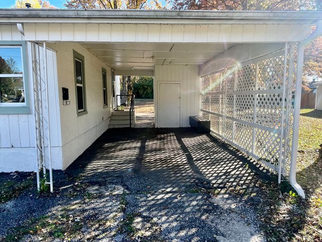 840 E Dorris Avenue, Mountain Grove, MO 65711