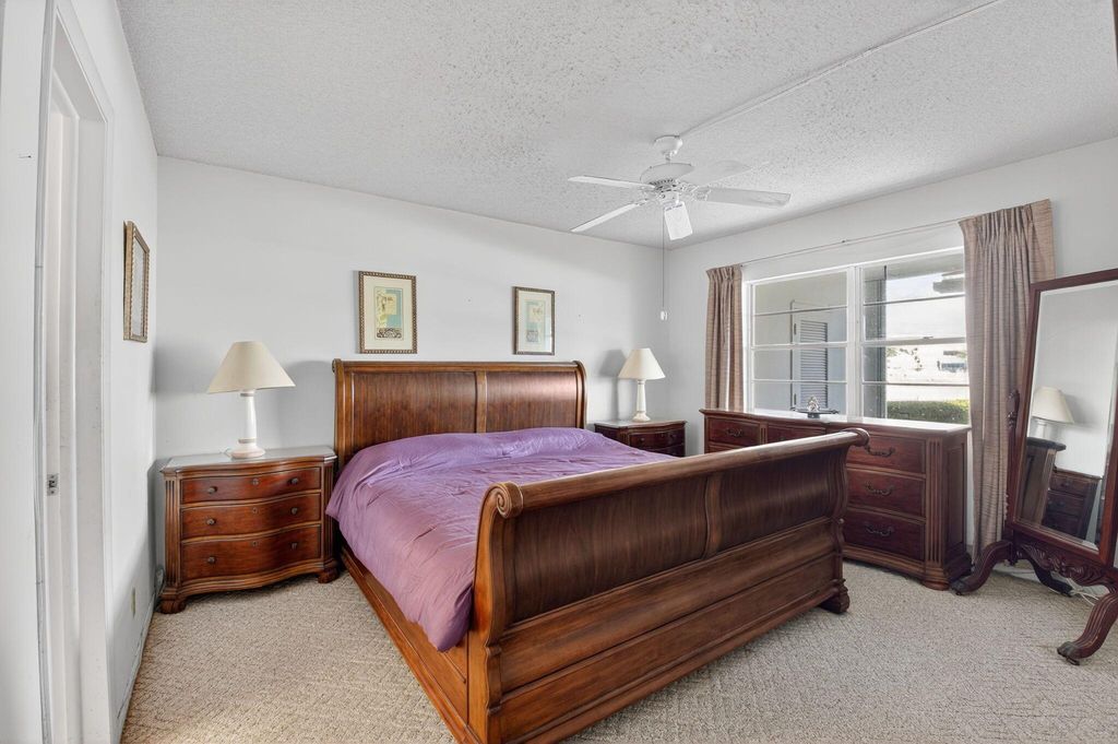 Image 8 of property listing at 3100 S Ocean Boulevard 102, Highland Beach, FL 33487