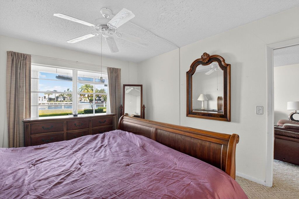 Image 9 of property listing at 3100 S Ocean Boulevard 102, Highland Beach, FL 33487