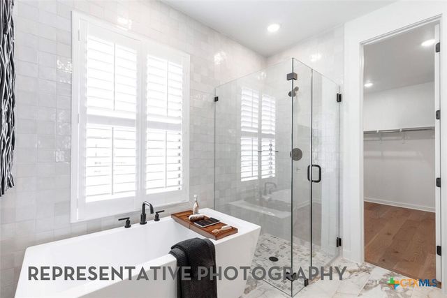 108 Top View Drive, Liberty Hill, TX 78642