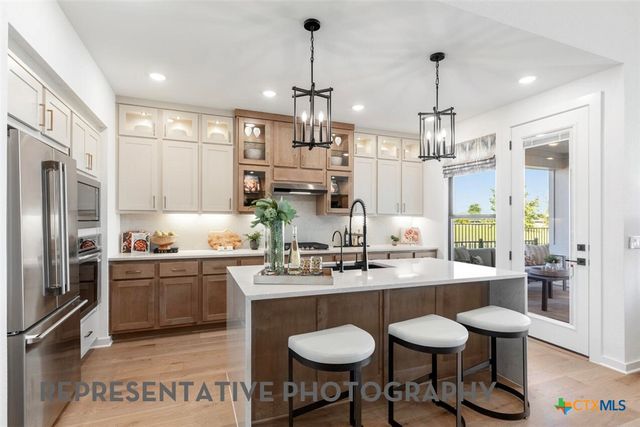 108 Top View Drive, Liberty Hill, TX 78642