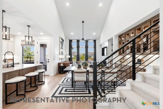 108 Top View Drive, Liberty Hill, TX 78642
