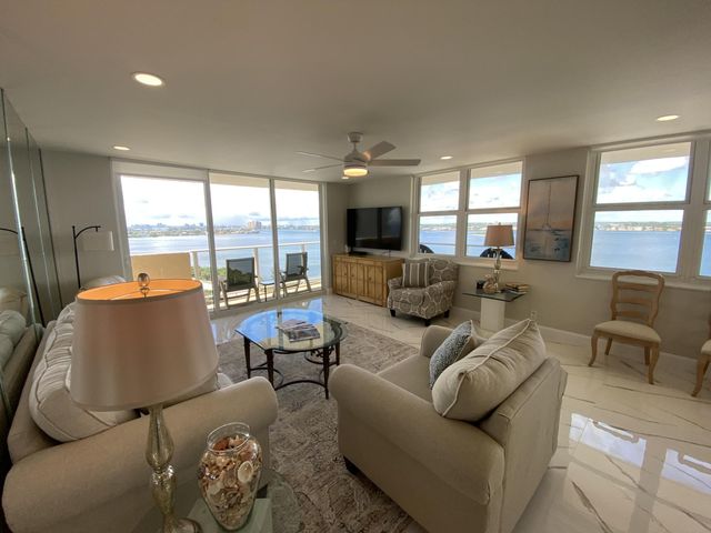 5440 N Ocean Drive 1501, Singer Island, FL 33404
