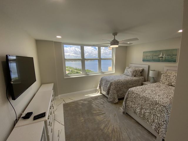 5440 N Ocean Drive 1501, Singer Island, FL 33404