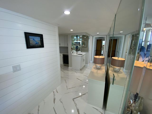 5440 N Ocean Drive 1501, Singer Island, FL 33404