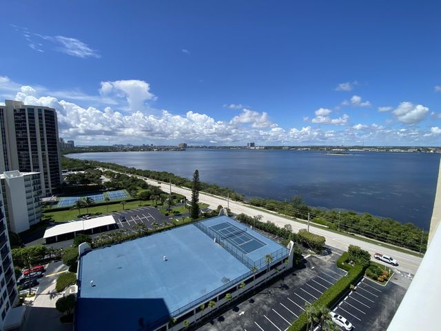 5440 N Ocean Drive 1501, Singer Island, FL 33404