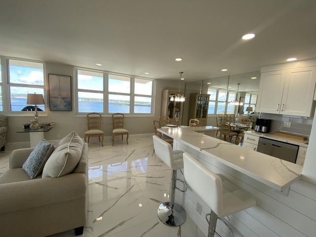 5440 N Ocean Drive 1501, Singer Island, FL 33404