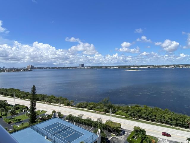 5440 N Ocean Drive 1501, Singer Island, FL 33404