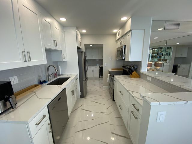 5440 N Ocean Drive 1501, Singer Island, FL 33404