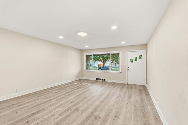 1209 Colorado Avenue, Joliet, IL 60435
