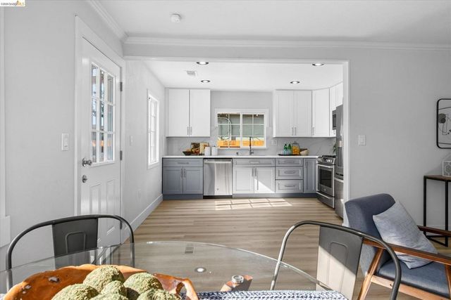 697 Nevada Street, Oakland, CA 94603