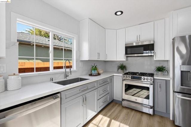 697 Nevada Street, Oakland, CA 94603