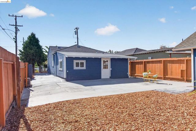 697 Nevada Street, Oakland, CA 94603