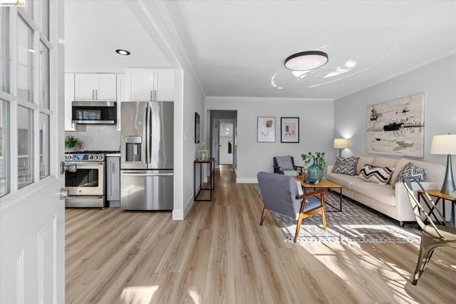 697 Nevada Street, Oakland, CA 94603