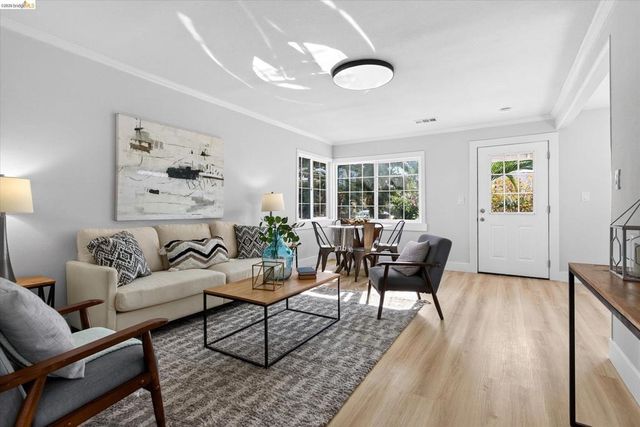 697 Nevada Street, Oakland, CA 94603