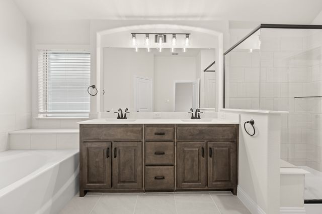 318 Bowrider Lane, Granbury, TX 76049