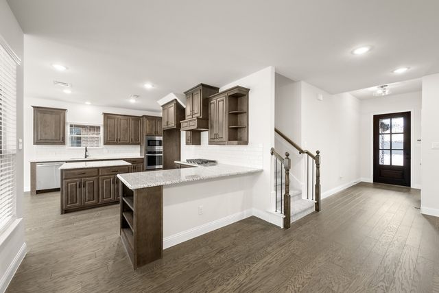 318 Bowrider Lane, Granbury, TX 76049