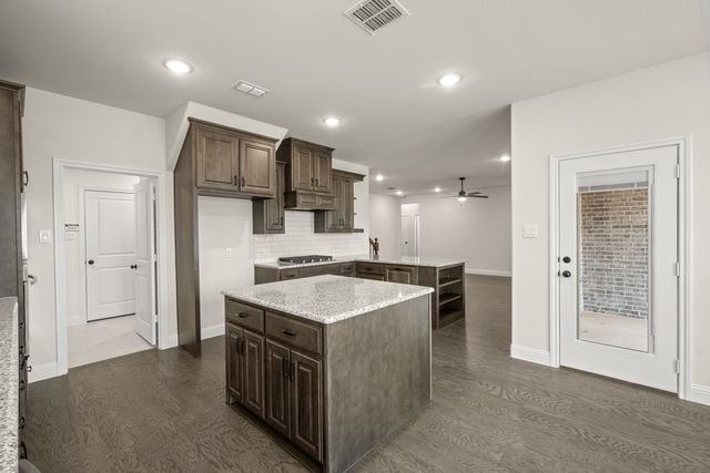 318 Bowrider Lane, Granbury, TX 76049