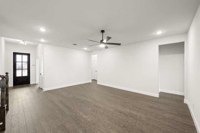 318 Bowrider Lane, Granbury, TX 76049