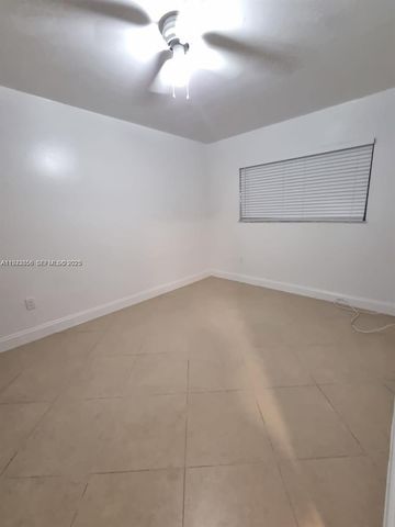 665 NE 83rd Ter 112, Miami, FL 33138