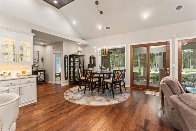 8 Darro Way, Hot Springs Village, AR 71909