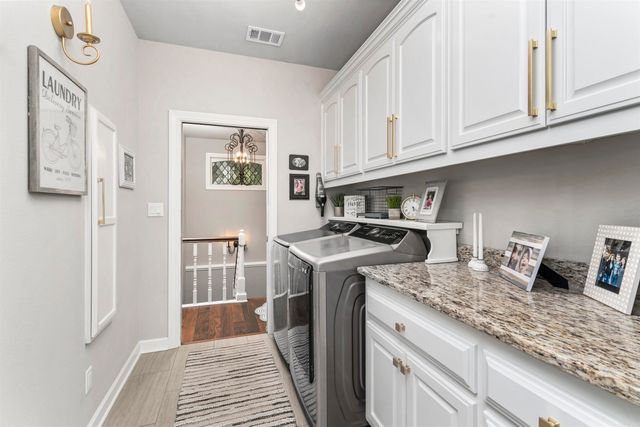 8 Darro Way, Hot Springs Village, AR 71909