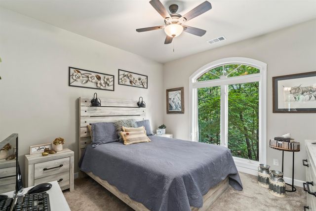 8 Darro Way, Hot Springs Village, AR 71909