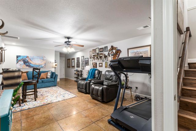 8 Darro Way, Hot Springs Village, AR 71909