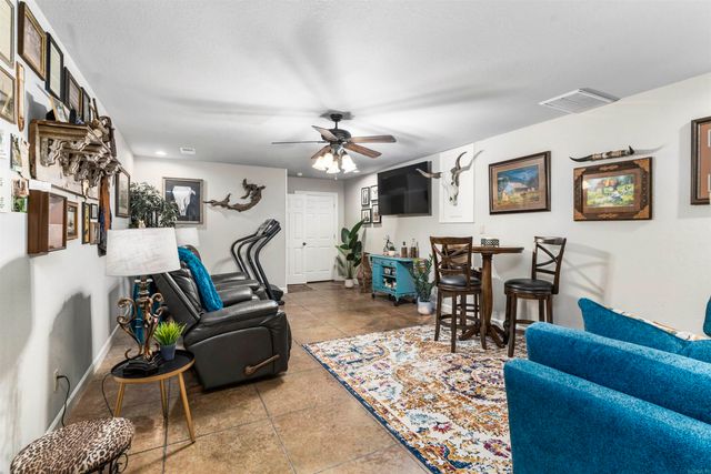 8 Darro Way, Hot Springs Village, AR 71909