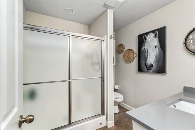 8 Darro Way, Hot Springs Village, AR 71909