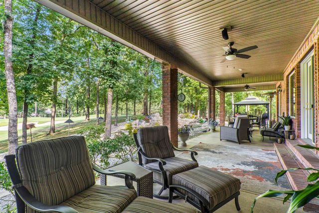 8 Darro Way, Hot Springs Village, AR 71909