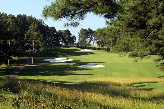 8 Darro Way, Hot Springs Village, AR 71909