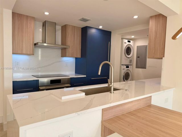 3020 NE 32nd Ave 612, Fort Lauderdale, FL 33308