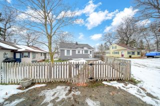 2050 Lakeview Drive, Cambridge Twp, MI 49230