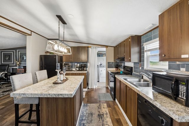 277 County Road 2735, Decatur, TX 76234