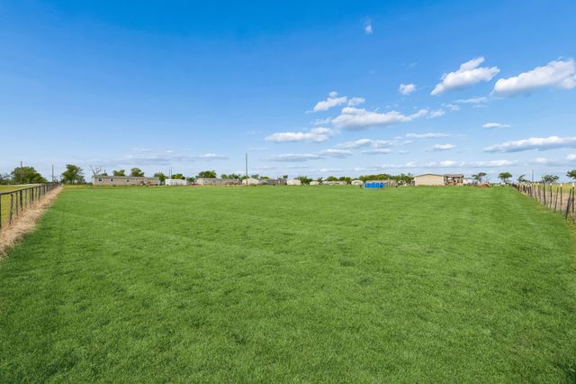 277 County Road 2735, Decatur, TX 76234