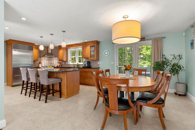 57 Middle Dunstable Road, Nashua, NH 03062