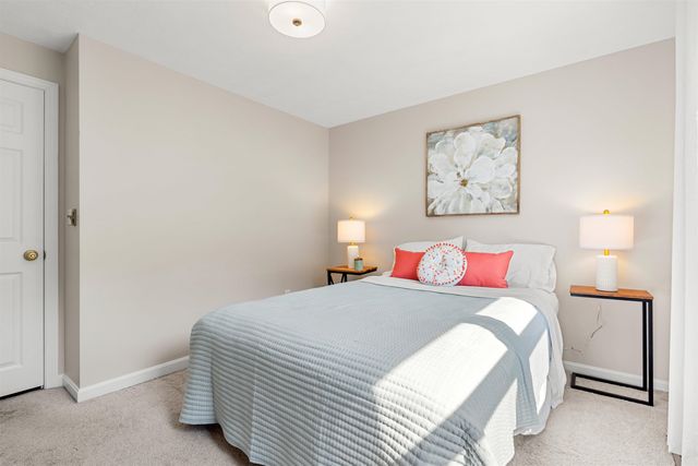 57 Middle Dunstable Road, Nashua, NH 03062