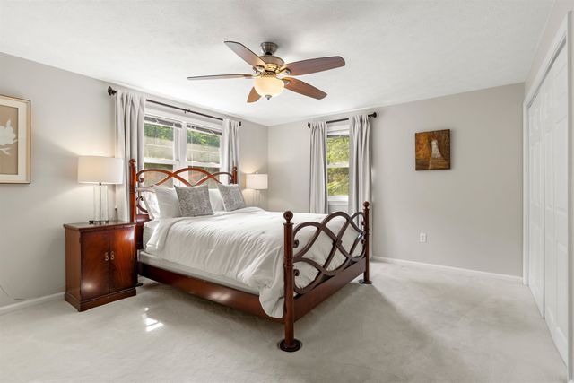 57 Middle Dunstable Road, Nashua, NH 03062