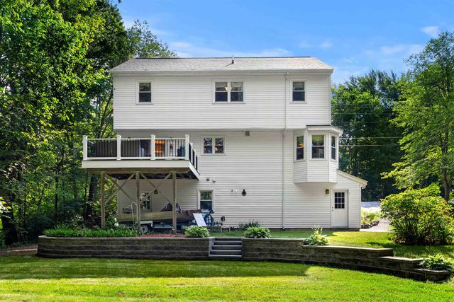57 Middle Dunstable Road, Nashua, NH 03062
